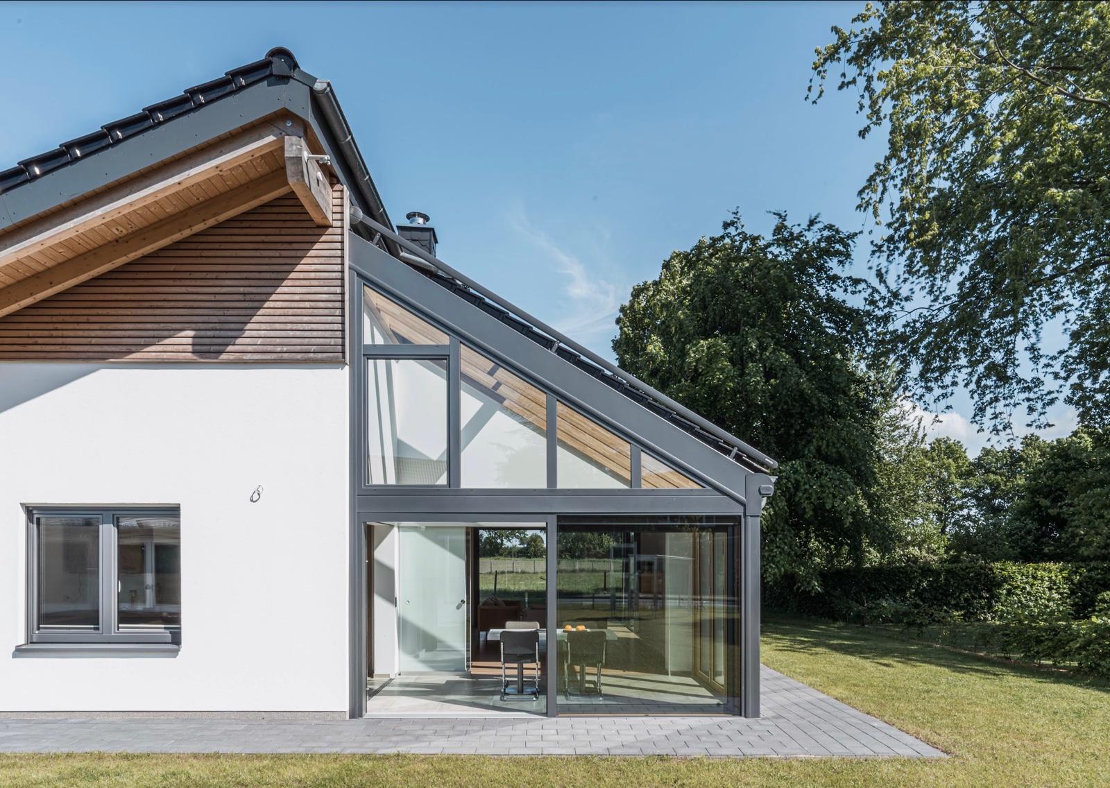 Wärmegedämmter Wohnwintergarten von WIGA Flair in Leipzig für ganzjährige Nutzung